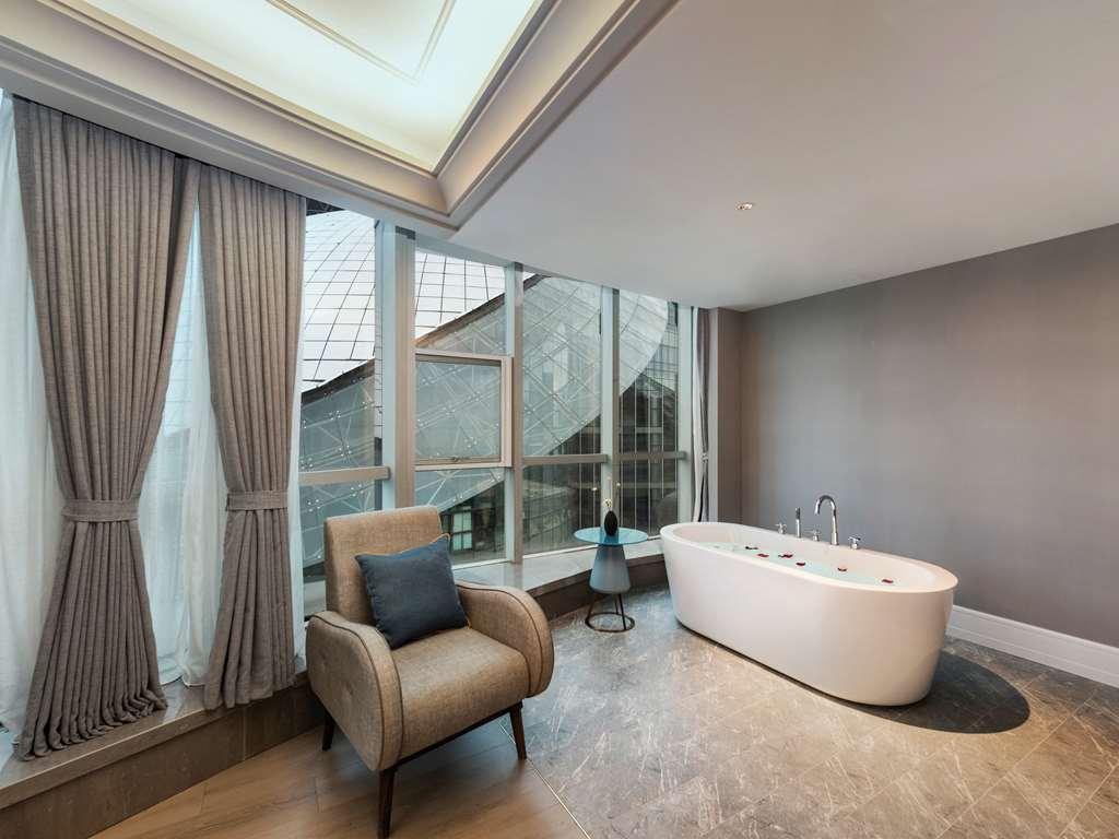 Mercure Nanjing South Railway Station Hotel Bagian luar foto